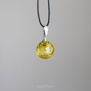 Geltonas pakabukas-burbulas su pūkais "Saulės Pūkai" (15mm) 4