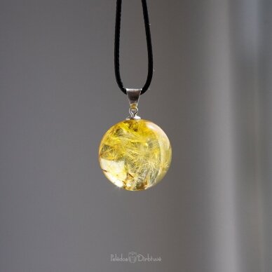 Geltonas pakabukas-burbulas su pūkais "Saulės Pūkai" (25mm) 4